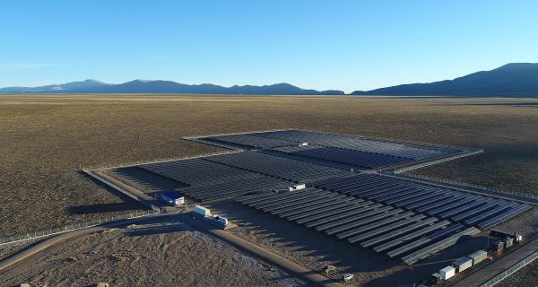 Bolivia abre la generación eléctrica al capital privado y apuesta por la energía solar para reducir su dependencia del gas